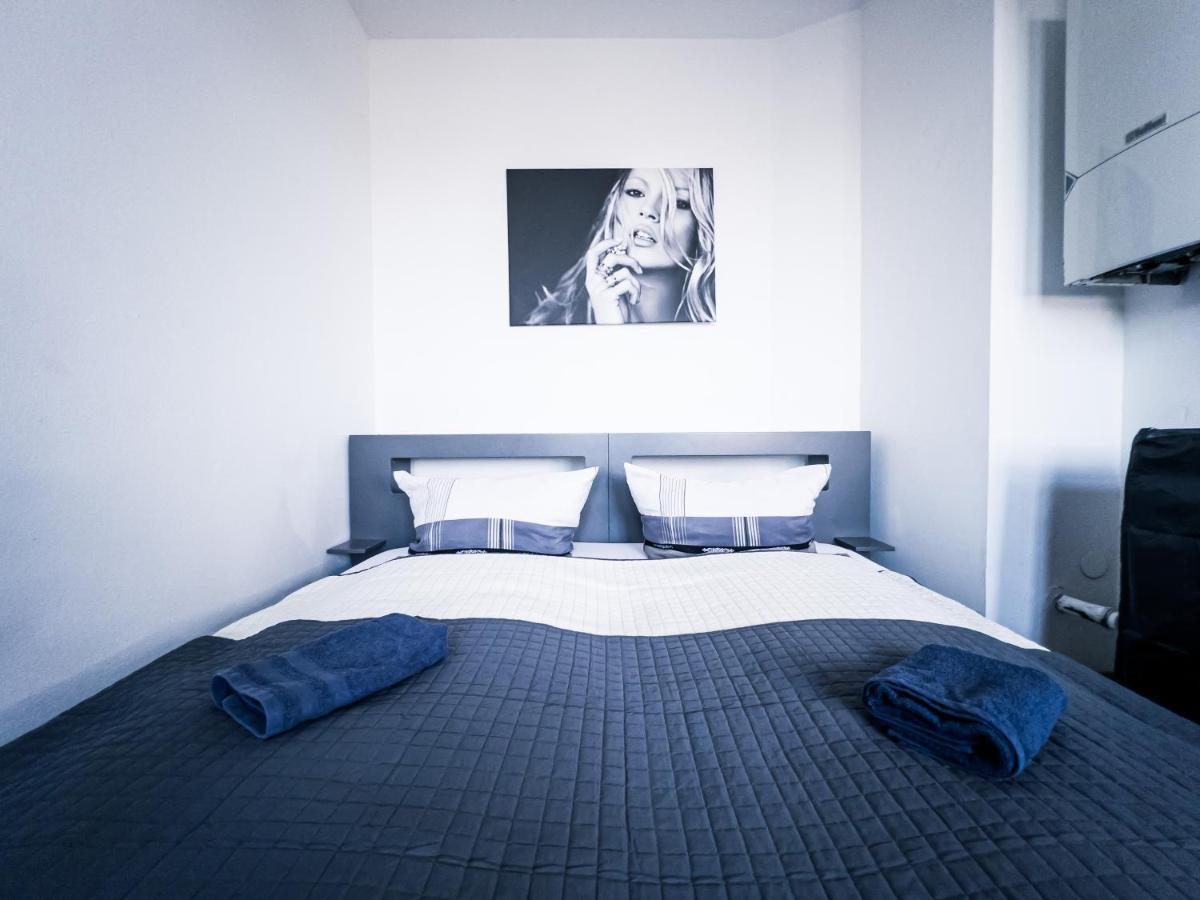 Top Apartment Mit 2 Schlafzimmern & Esszimmer - Schnelles Internet Und Nah Zu Porsche, Dhl & Flughafen 莱比锡 外观 照片